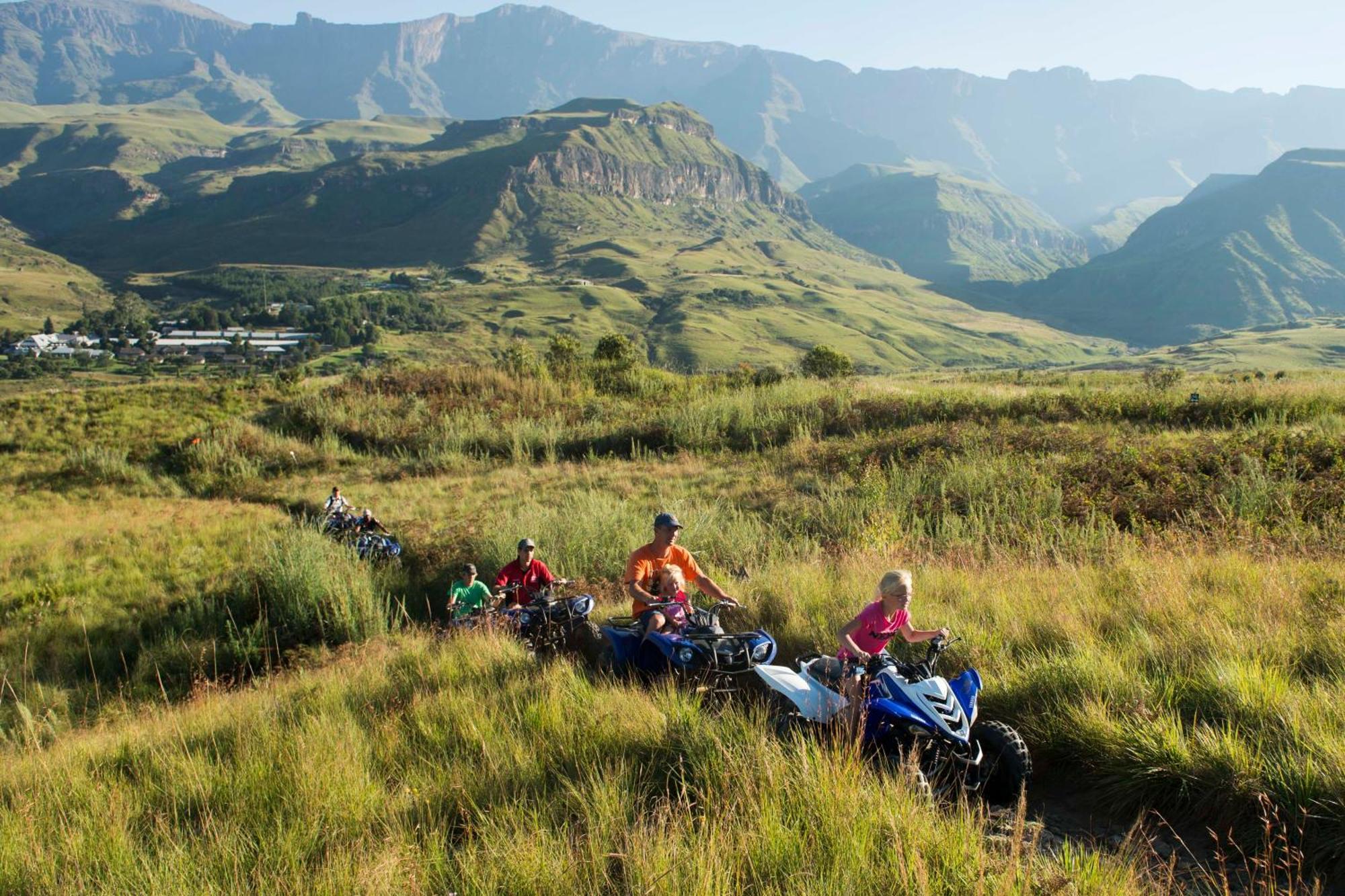 Cathedral Peak Hotel Winterton Luaran gambar