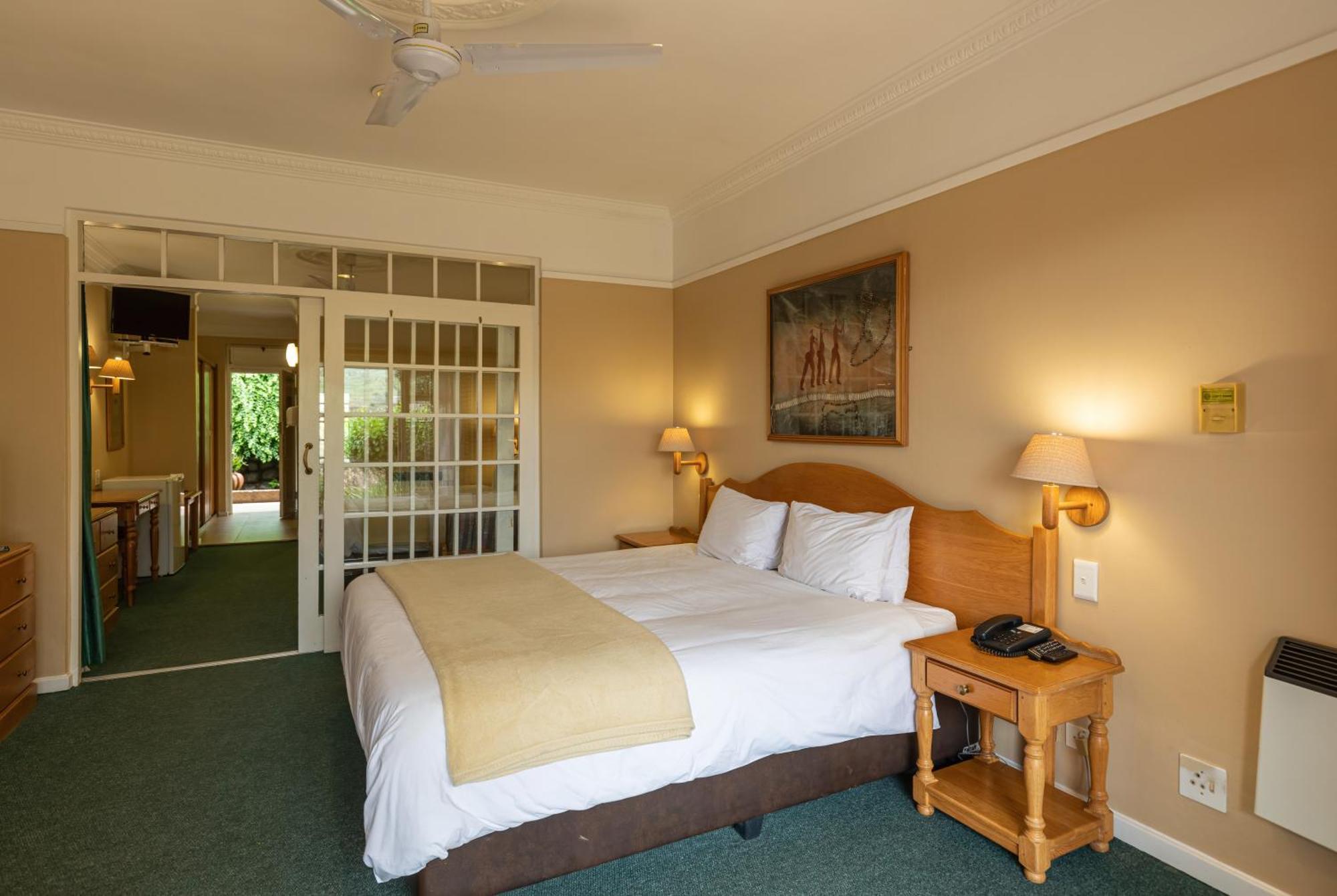 Cathedral Peak Hotel Winterton Luaran gambar